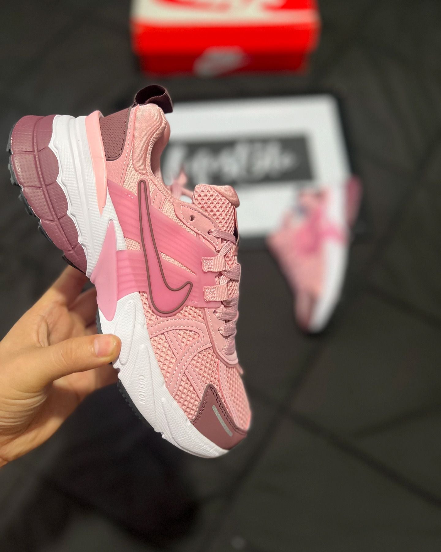 Nike V2K Run - Rosa Dama